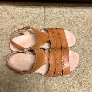 🎉SALE🎉Naturalizer Soul Sandals 9